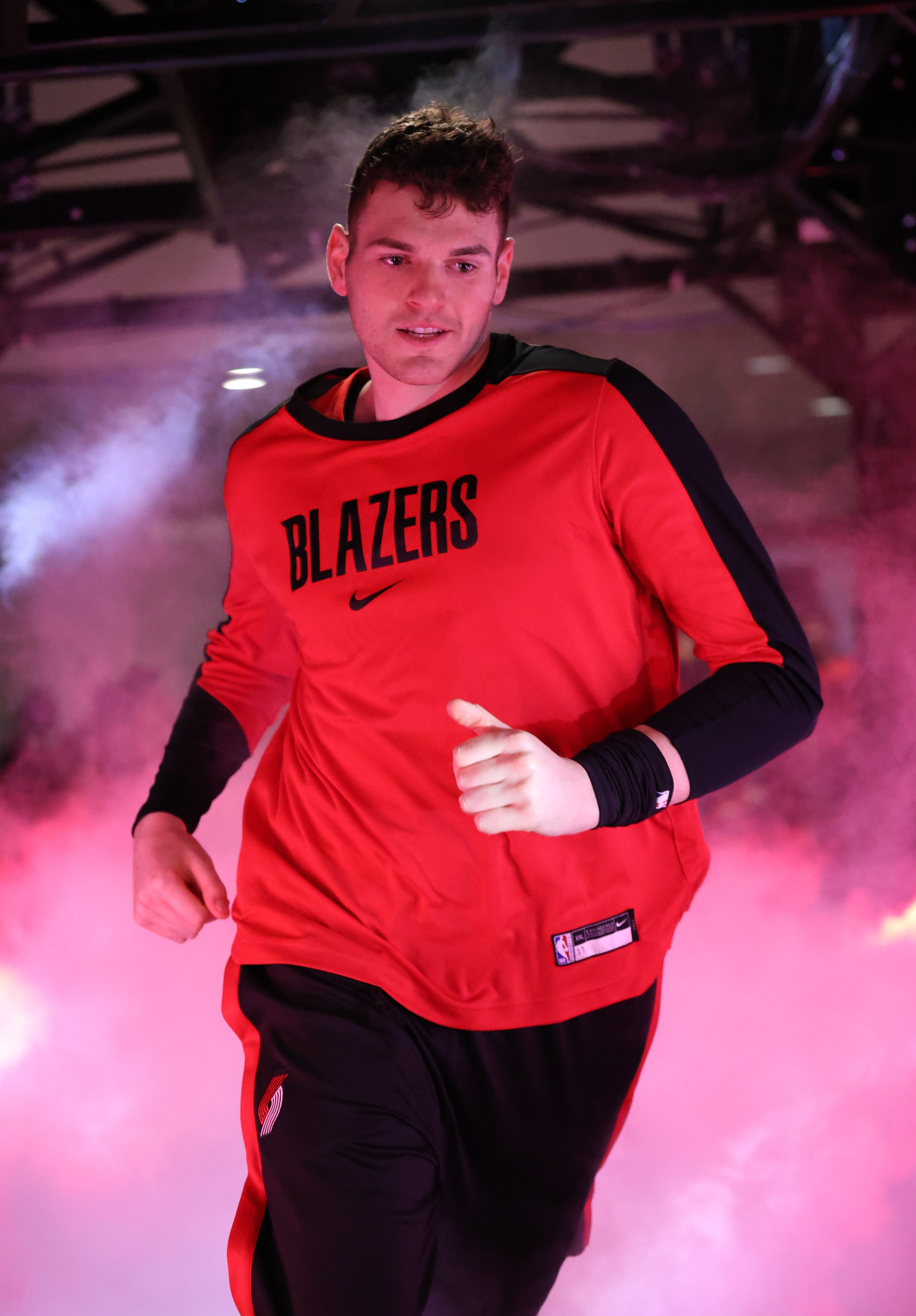 开云网站-拓记：克林根领跑中锋位置，罗威伤病频发与杨瀚森篮板能力尚需检验