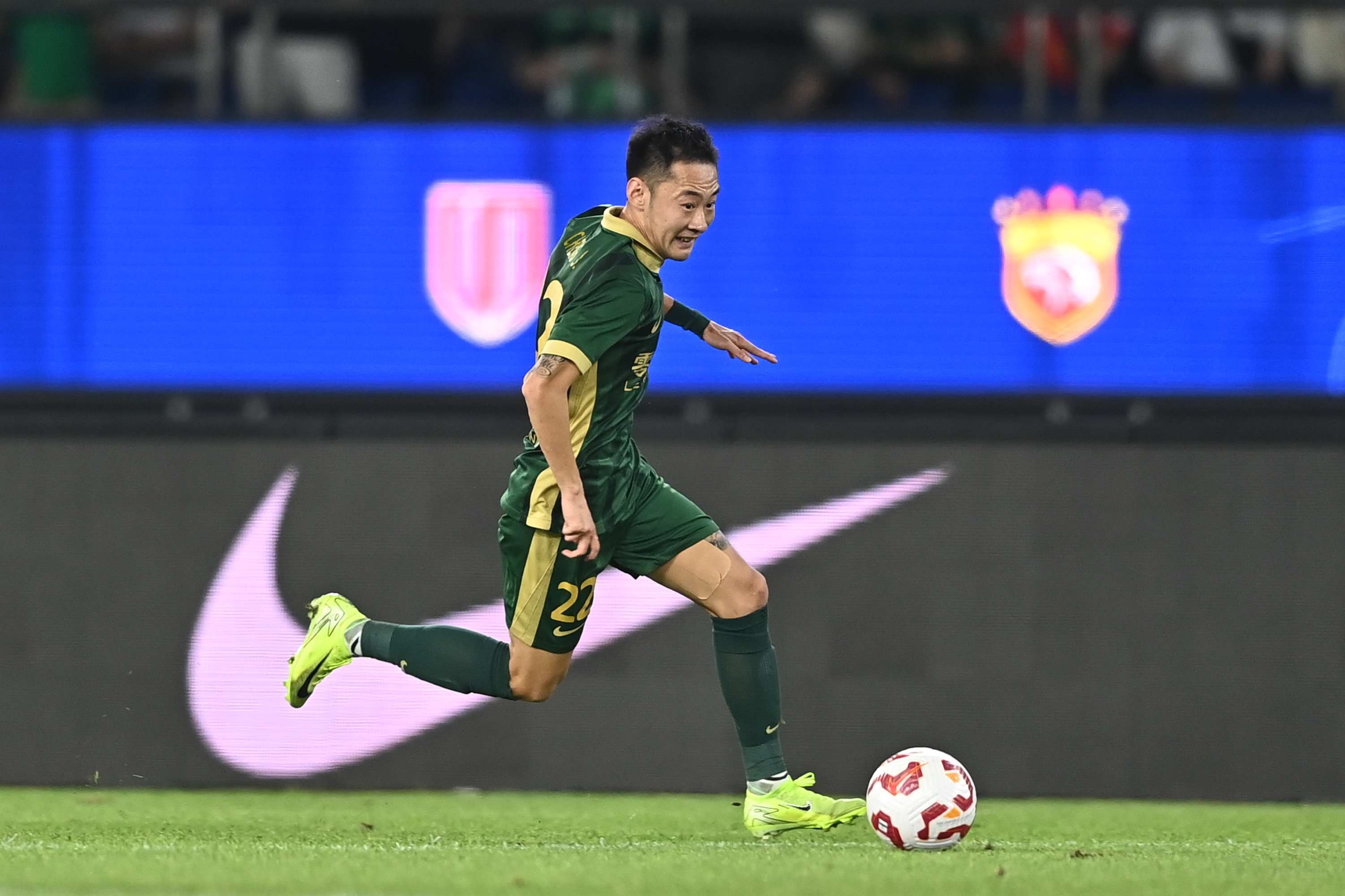 开云线上入口-程进红牌判罚无可争议 本赛季质疑者恐未观赛