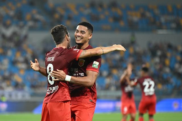 开云下载-海港横扫津门剑指半程冠军 忧魔鬼赛程小试轮换制