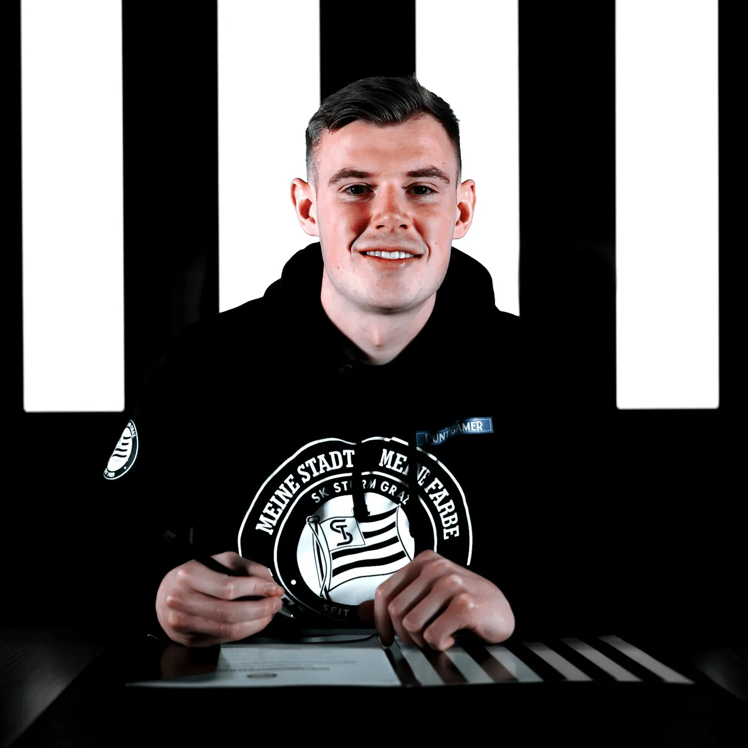 开云线上入口-官方：维拉前锋罗里-威尔逊租借加盟格拉茨风暴，租期半季